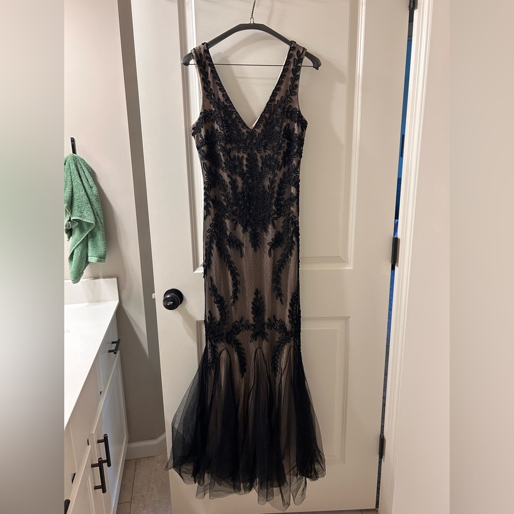 Cachet Black and Nude Formal Dress